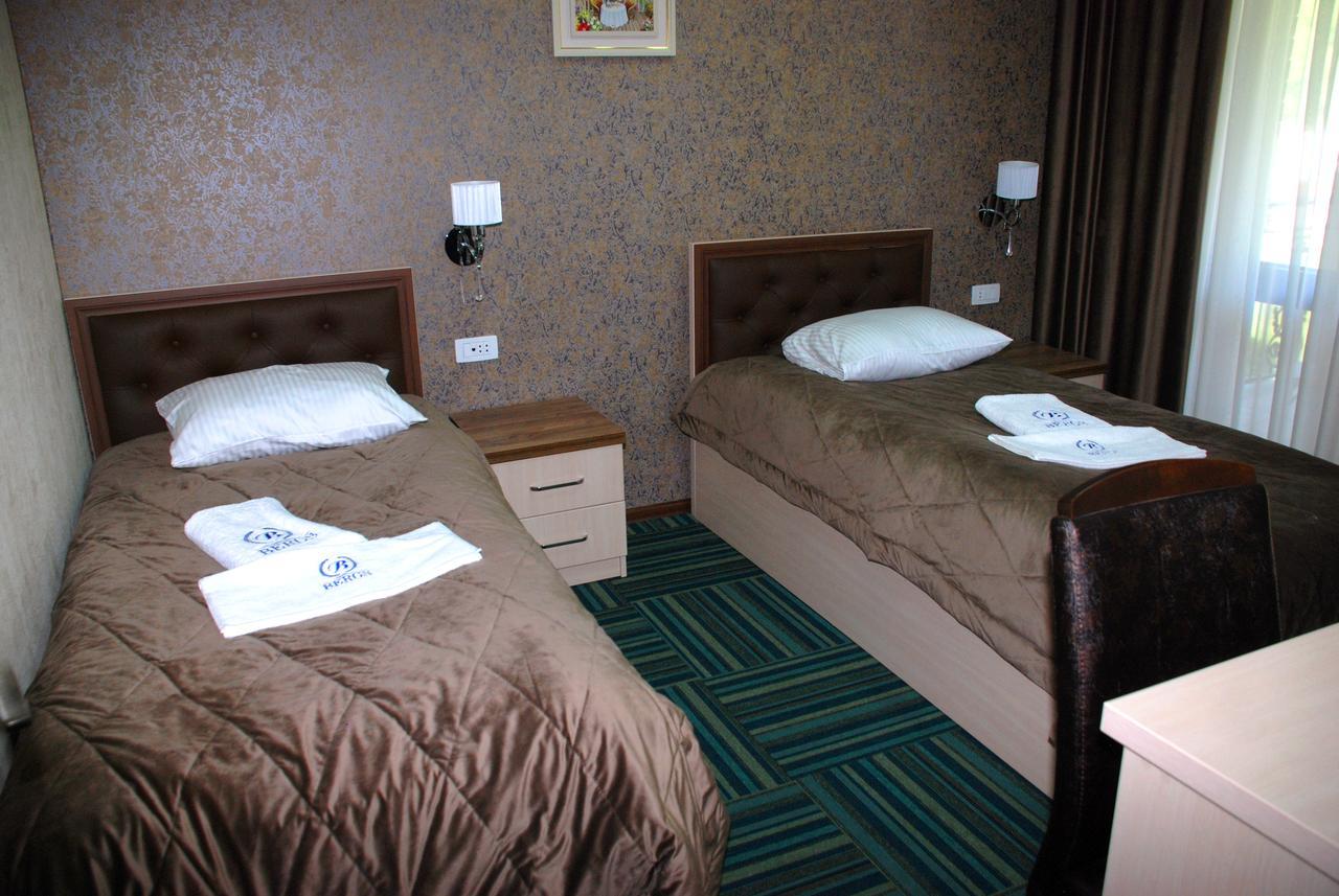 Bergs Otel And Restaurant Гах Экстерьер фото